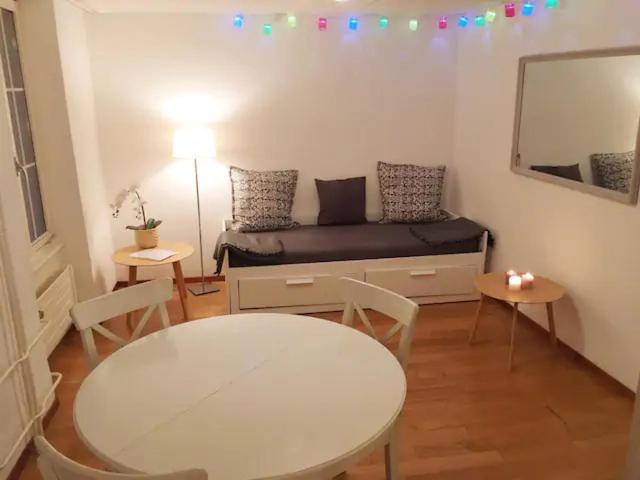 Parking Voiture & Appartement 2Pcs Lausanne Centre ภายนอก รูปภาพ